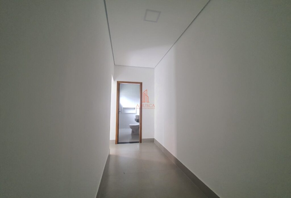 Jardim Marambaia 358 - Corredor + Banheiro