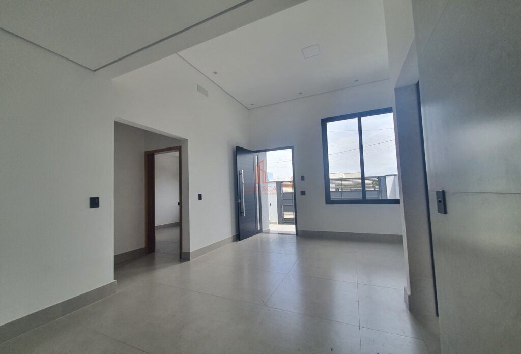 Jardim Vale Verde 13 - Porta entrada + Sala + Quarto