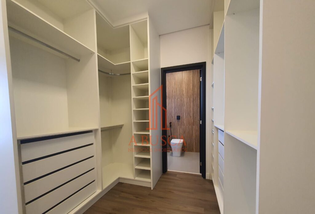 Reserva da Serra - QT2 Lote 12 - Closet + Banheiro