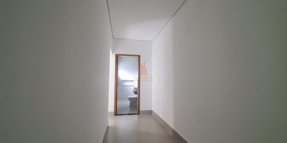 Jardim Marambaia 358 - Corredor + Banheiro